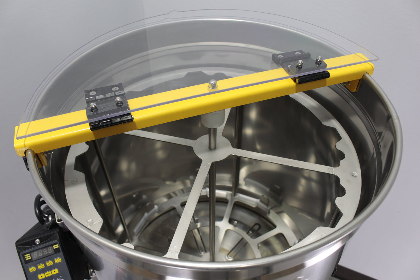 E8 Honey Extractor - 8 Frame Motorized